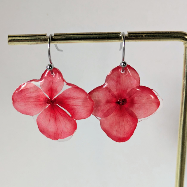 Pendientes de hortensias de colores 