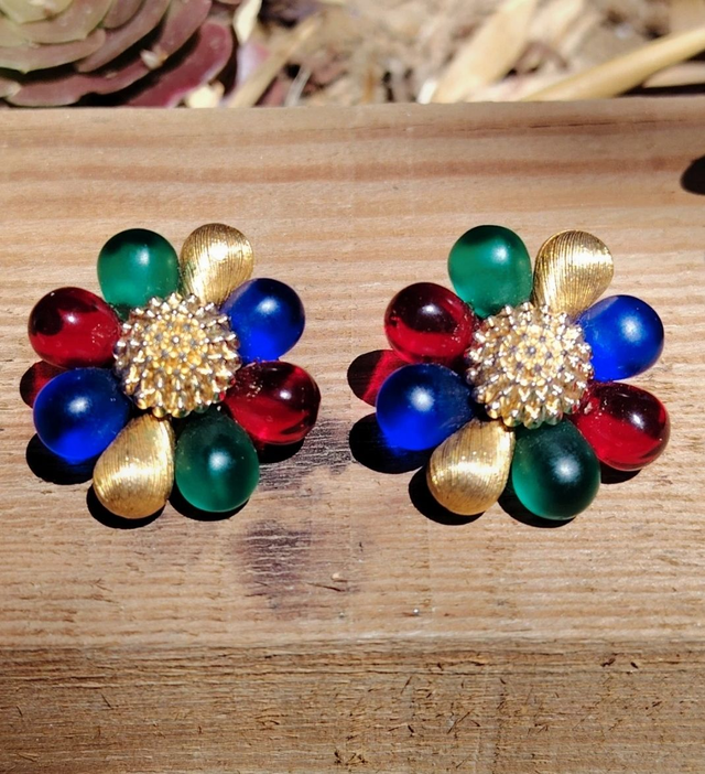 Anciennes Boucles d'oreilles à clips 