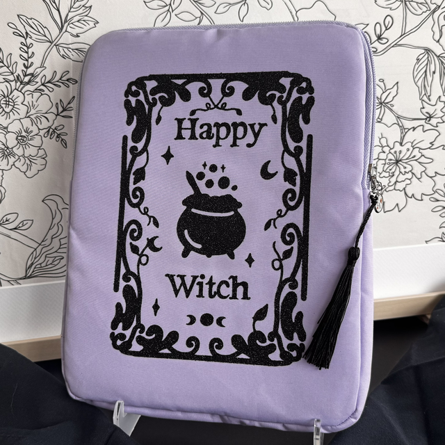 Protection pour IPad ‘’ « Happy Witch »