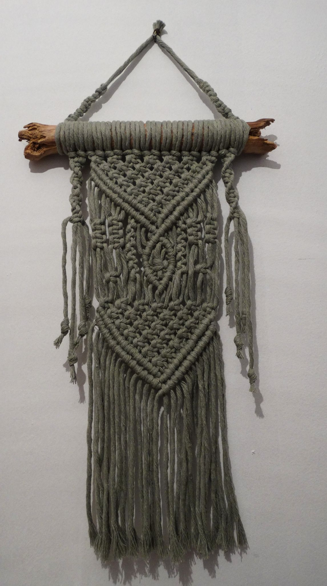 SUSPENSION MURALE en macramé