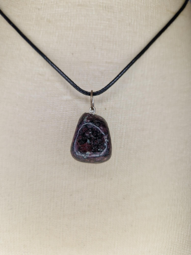 Eudialyte (Sang de Dragon) / 001