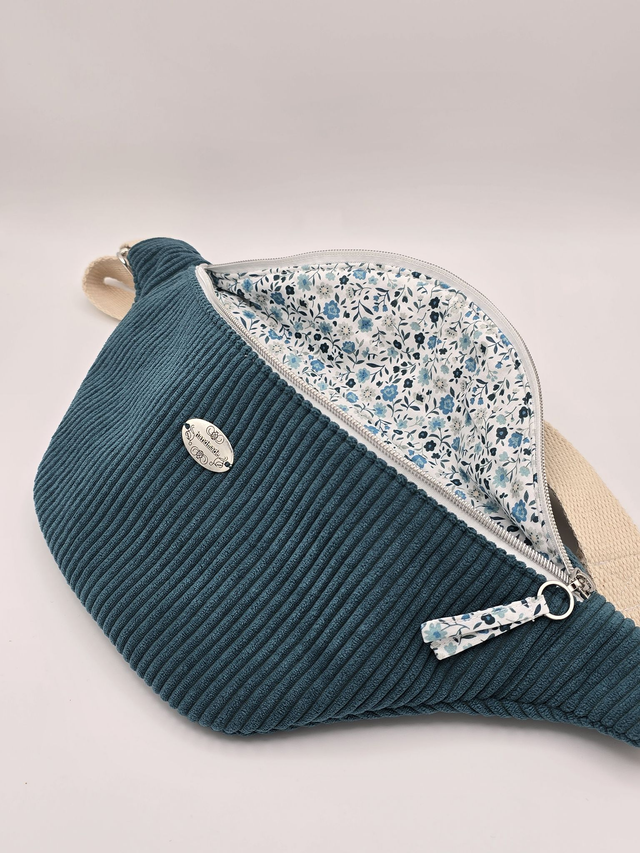 Grand sac banane en velours avec poche extérieure - vert