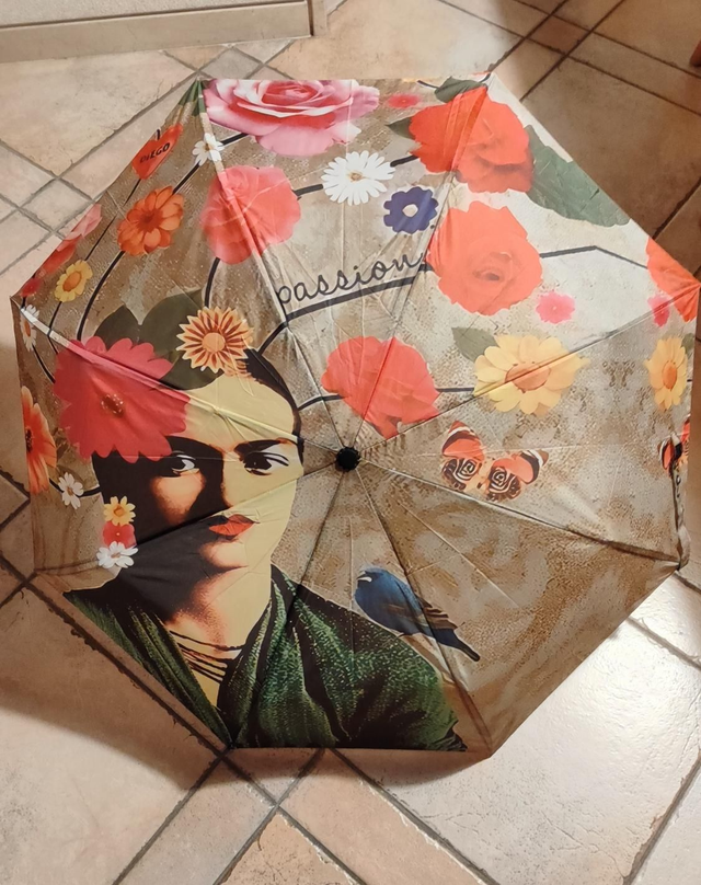 Ombrello Frida Kahlo fiori
