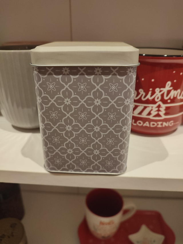 Boîte à thé carrée