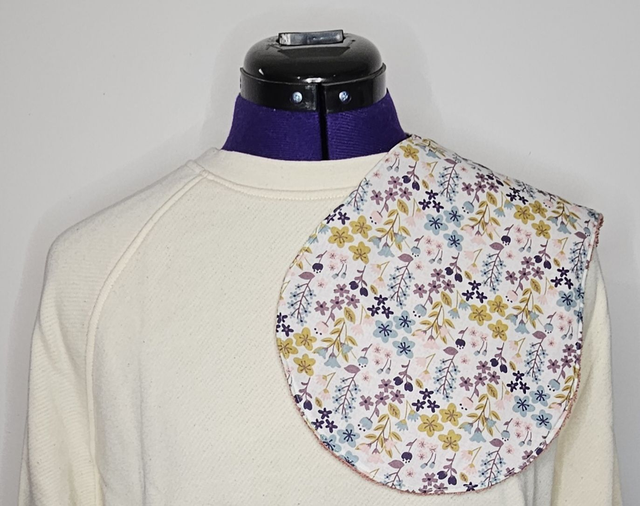 BAVOIR D’EPAULE FLEURS