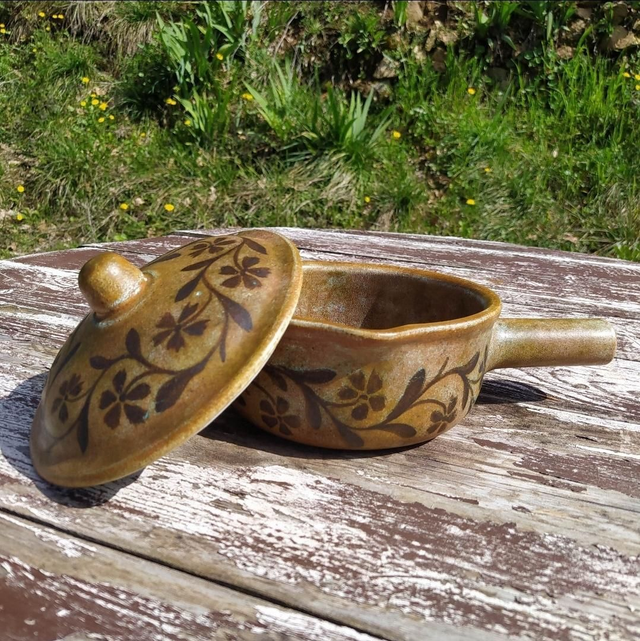 Ancien caquelon signé "La grange aux potiers"