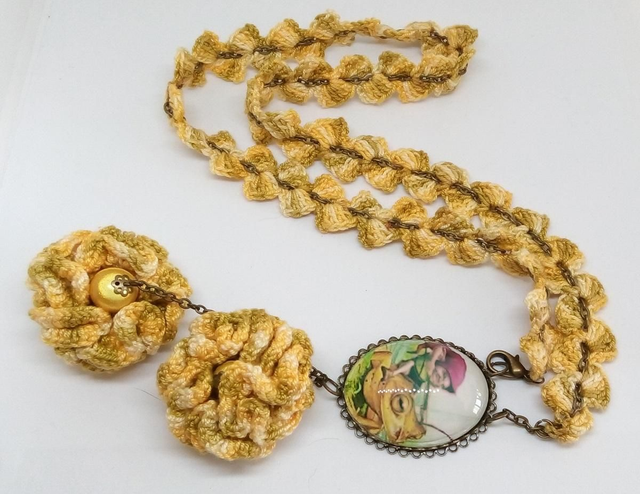 COLLIER PENDENTIF CROCHETE