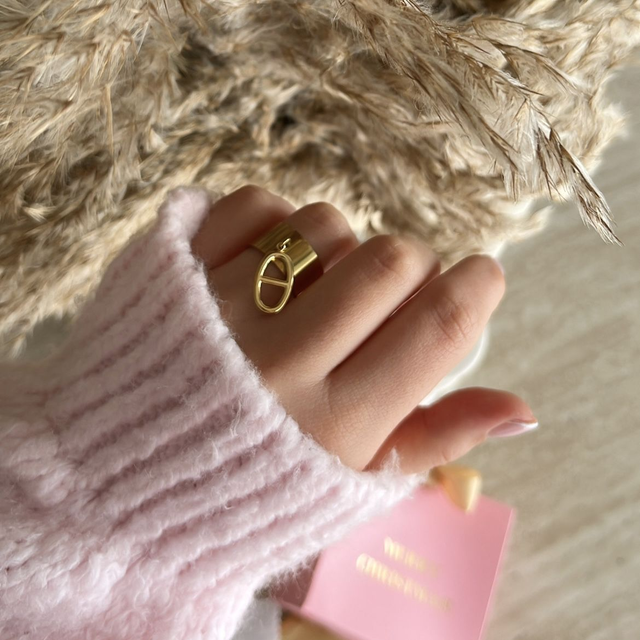 La bague ajustable « ADELE »