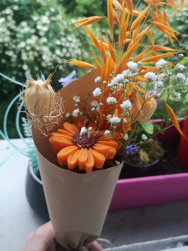 Bouquet de 1 Fleur marguerite et fleur sechees 