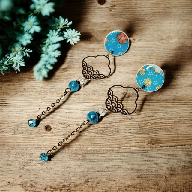 Boucles d'oreilles pendantes motifs japonais bleu turquoise