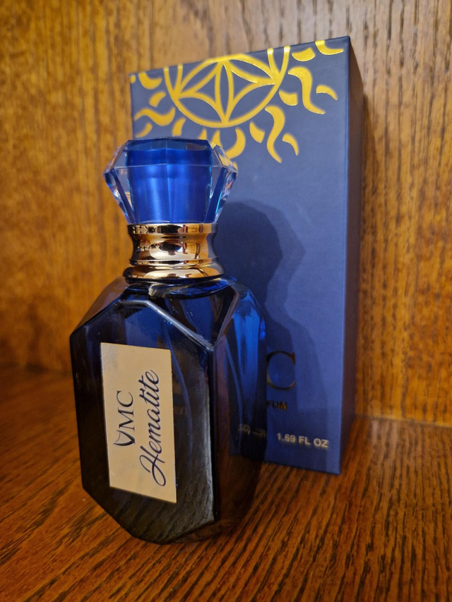 Hematite | Extract the Parfum