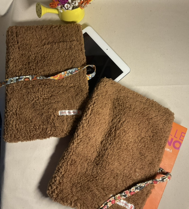 Protège livre et protège tablette 