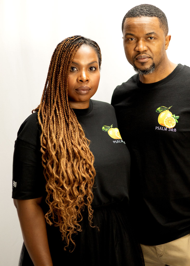 The Lemon Tee in Black - Psalm 34:8 [Boxy]