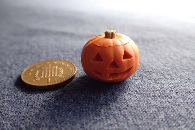 Halloween Pumpkin (1/12th scale)