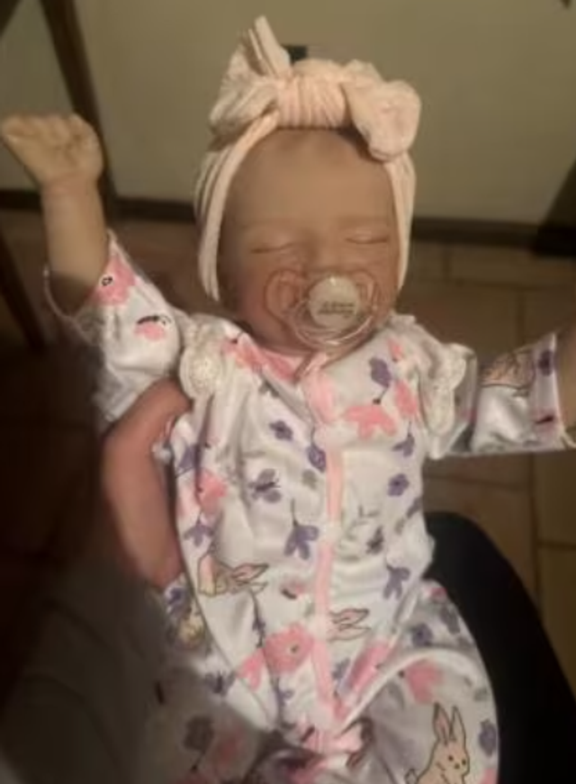 Realistische baby pop levensecht Rosalie (46cm)