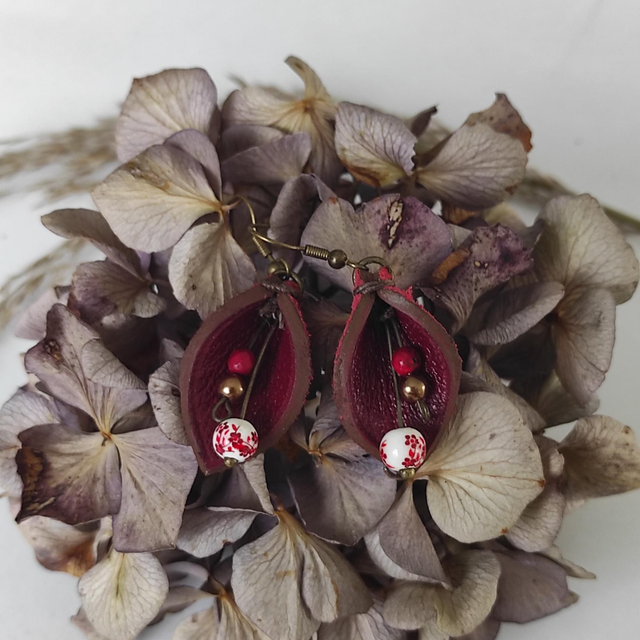 Boucles d&#039;oreilles Feuilles en cuir 
