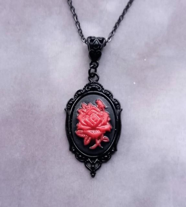 Red Rose Cameo Necklace 