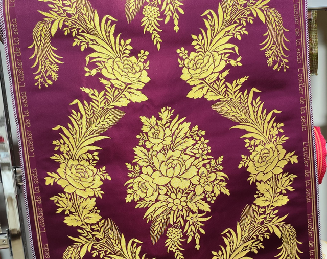 Brocatel burdeos 10 metros