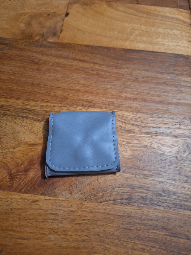 Porte monnaie gris