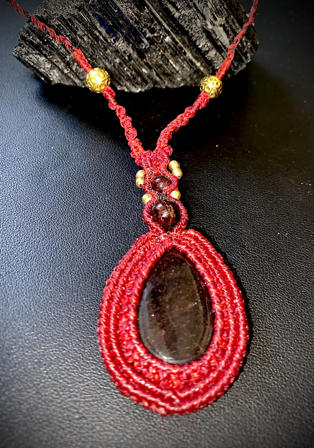 Collier ajustable Grenat