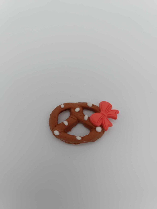 Magnet en porcelaine froide Bretzel