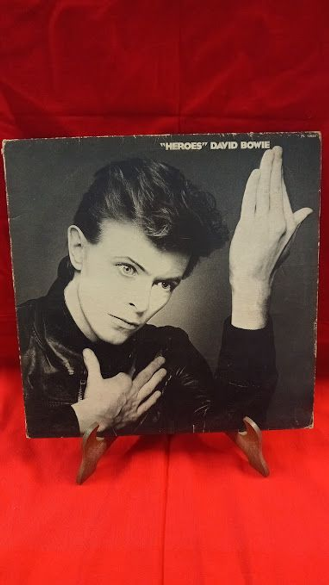 David Bowie – Heroes