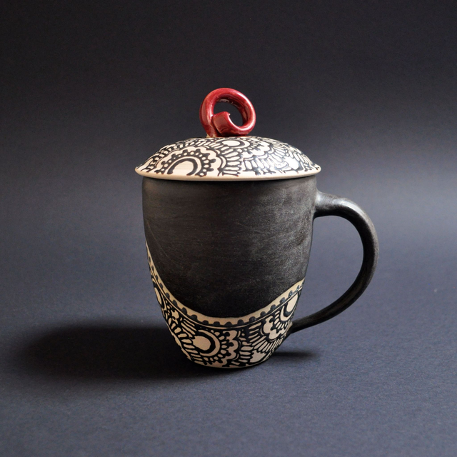 Large Black Matt Ceramic Mug with Lid | Art Mug