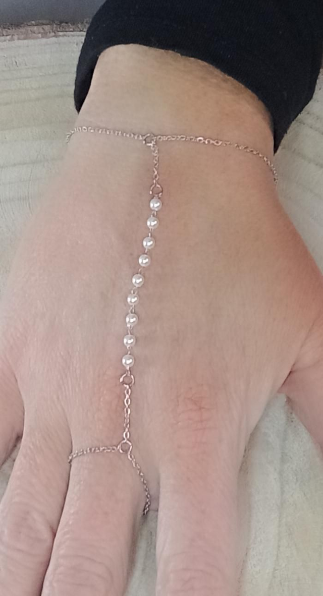 Chaine perles blanches 