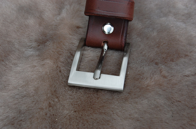 Ceinture en cuir spécial grandes tailles marron foncé en 35 mm de large