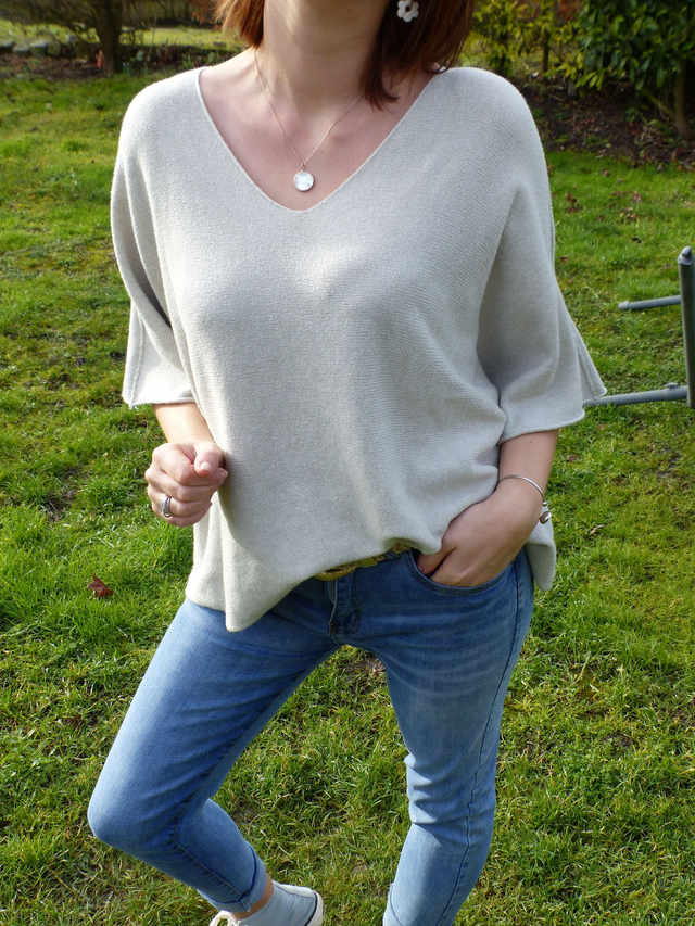 pull beige manche chauve souris