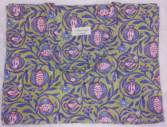 Grand sac cabas vert clair, bleu et rouge en coton imprimé à la main au block print - Doublure en coton rayé - Tote bag - Confectionné en Inde