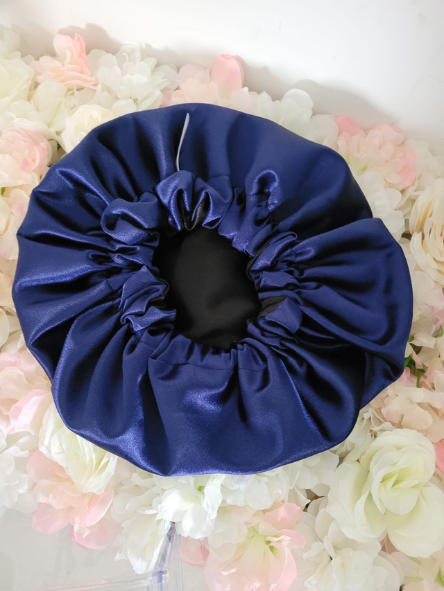 Bonnet en satin américain réversible Bleu &amp; Noir | Protection cheveux nuit | Anti-frisottis | Tailles S, M, L | Double face fait main