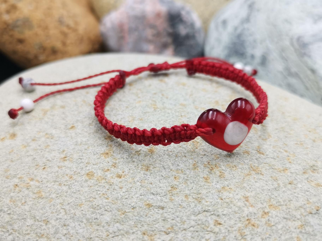 BCO-024 Bracelet petit cœur rouge