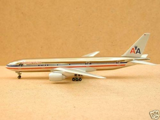 American Airlines B777-200 Chrome Version, 1:400