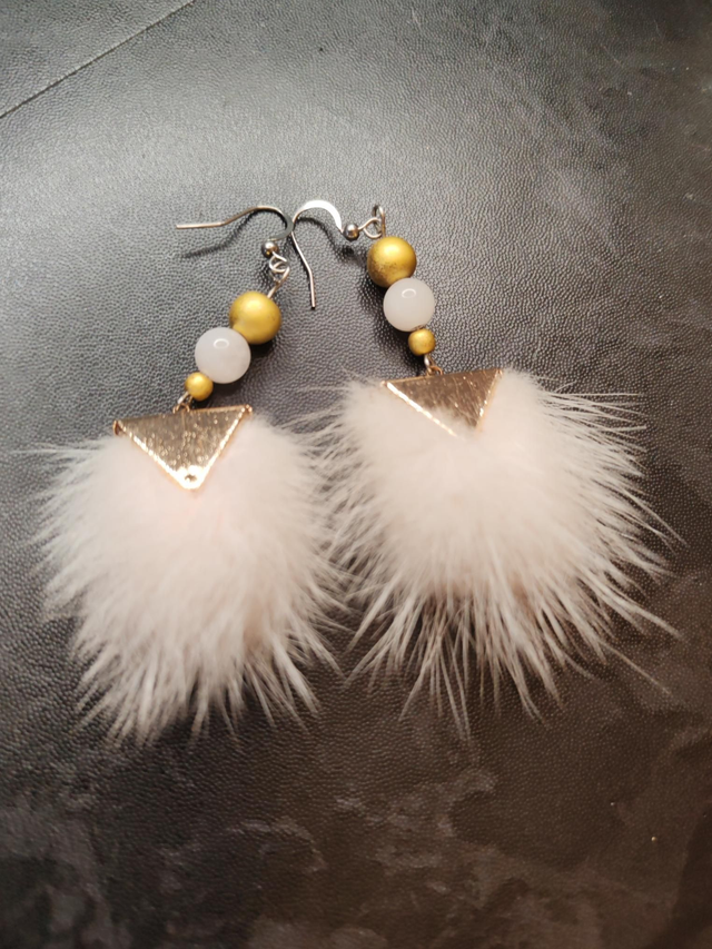 Boucles d'oreilles vison rose 