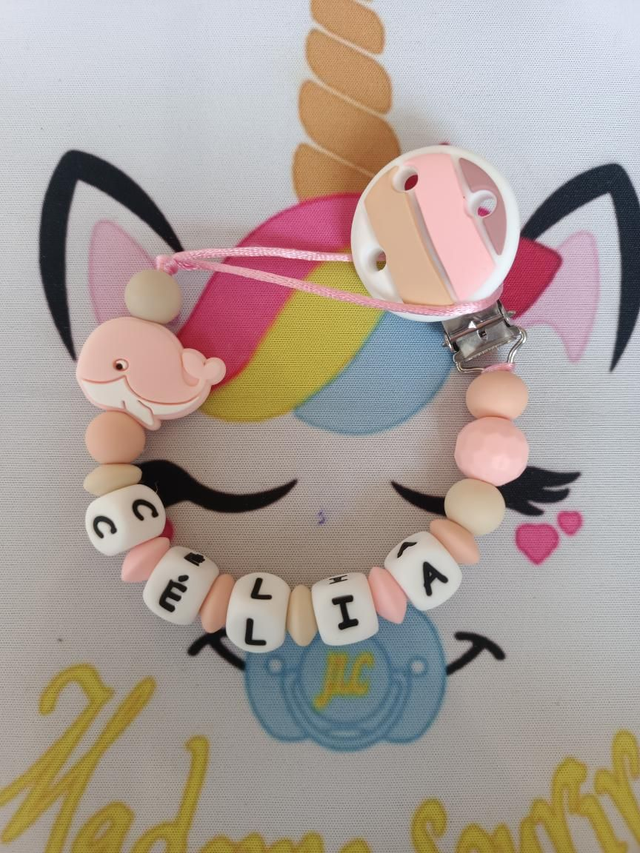 Attache tétine Baleine