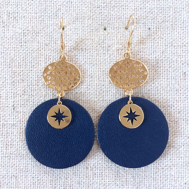 Boucles d’oreilles « Contrebasse » dorées, cuir bleu foncé