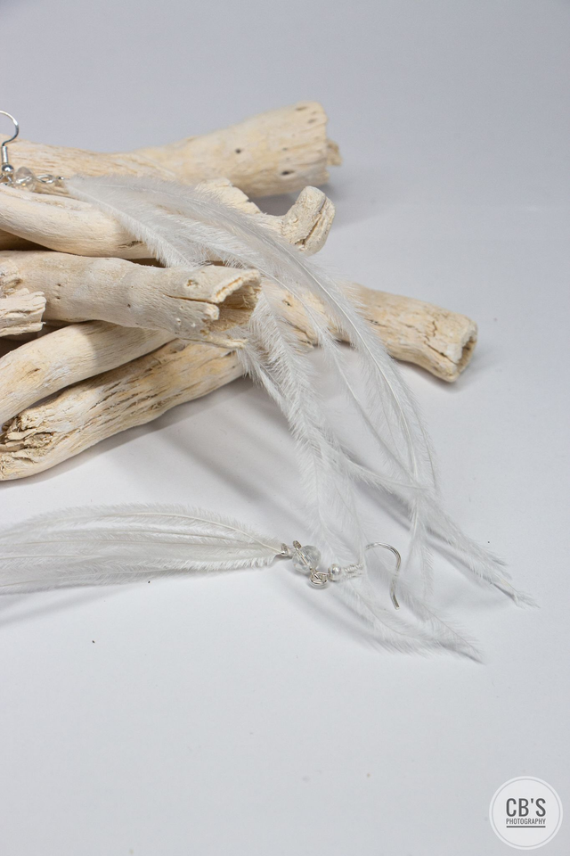 Boucles d'oreilles en plumes d'autruche blanches