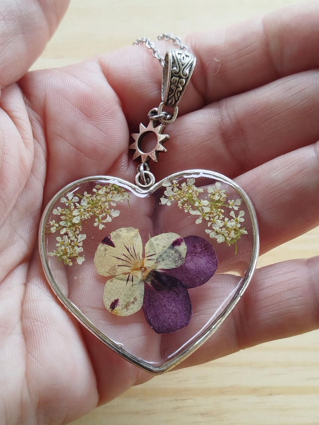 Pendentif fleur éternelle 