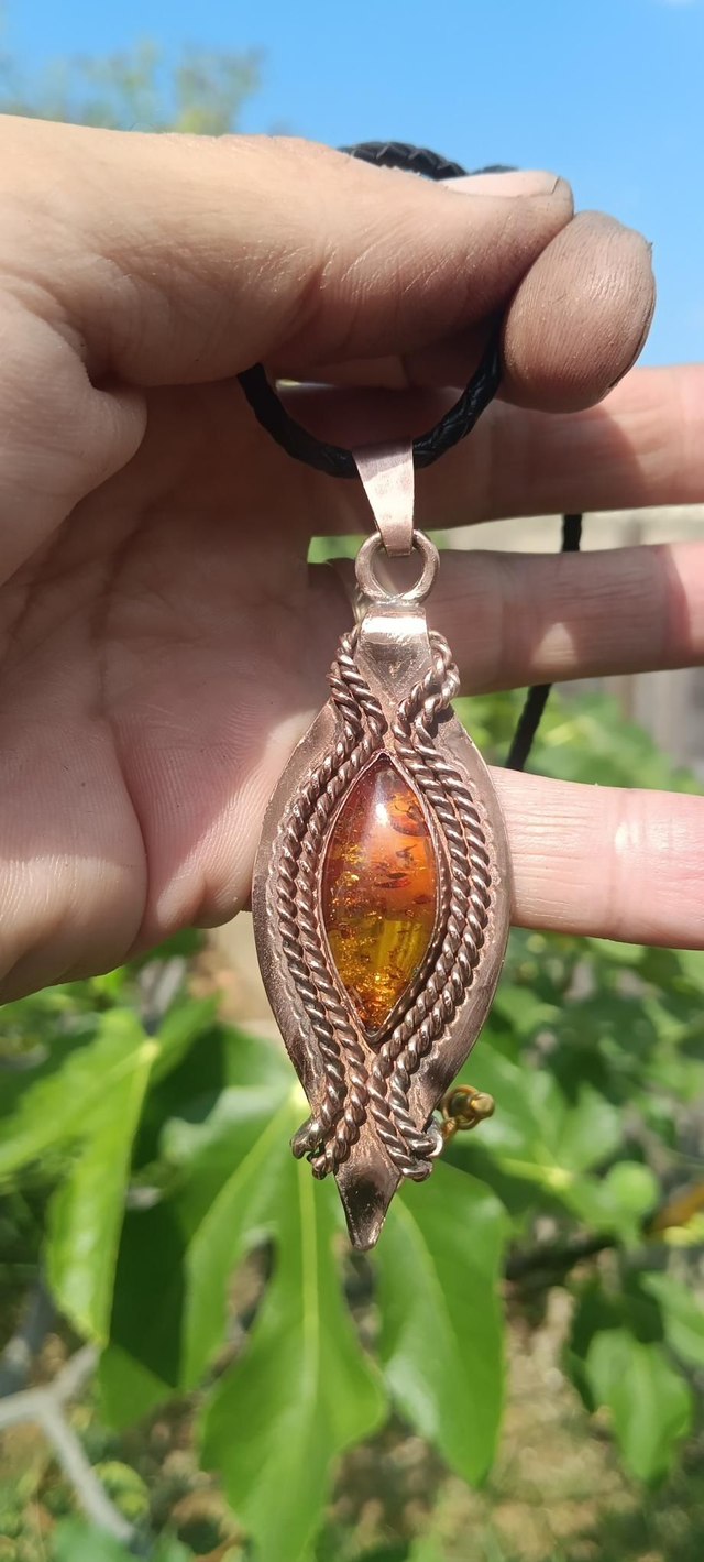 Parure ou pendentif ou boucles Ambre 