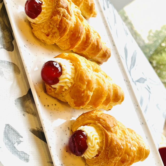 Cream Roll - 10 pcs