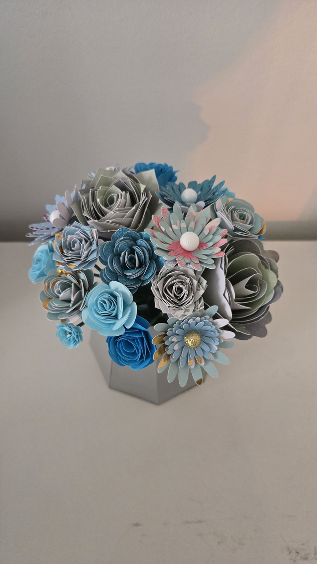 Bouquet de Fleurs en Papier – Décoration Élégante et Durable