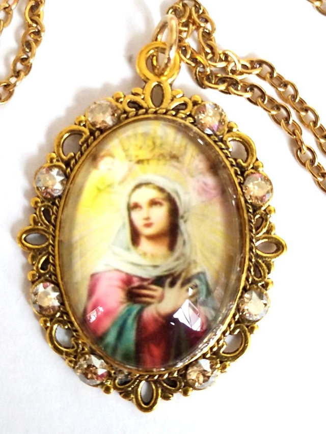 Collier pendentif grand médaillon Vierge Marie 