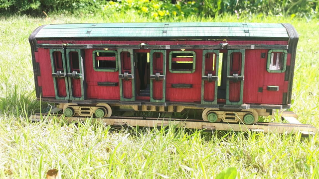 Train carriage 