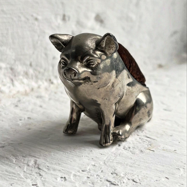 Victorian Novelty Pin Cushion In The Form Of A Piglet 