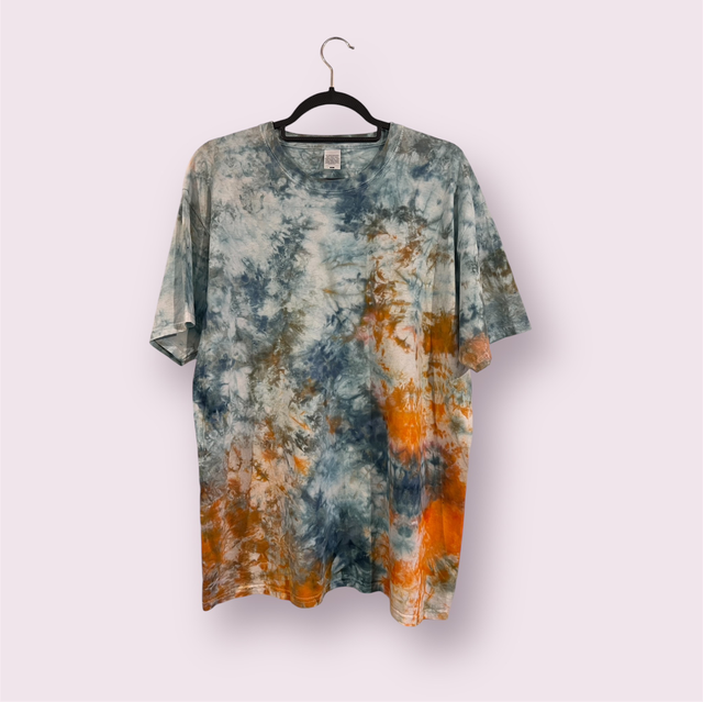 Orange tiedye t-shirt- size XL