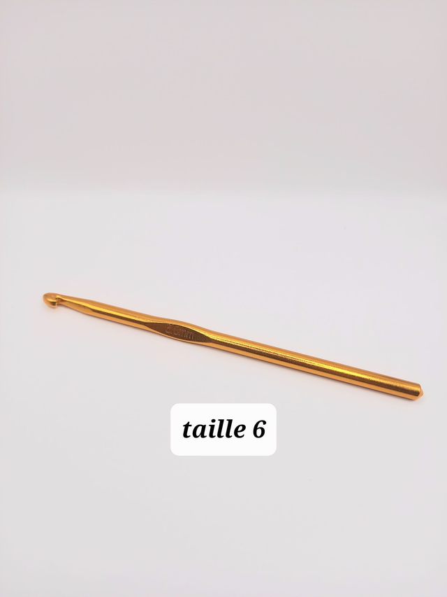Crochet taille 06