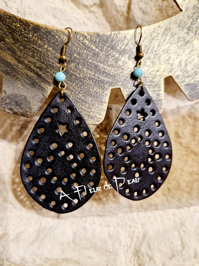 Boucles d&#039;oreilles cuir 