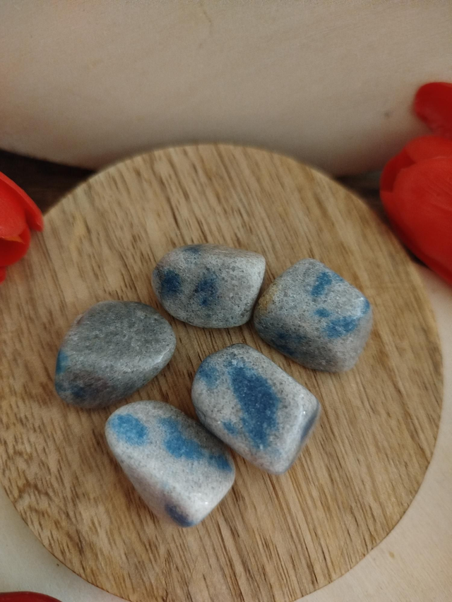 Jaspe K2, Pierre roulé