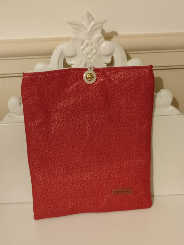 Travel Book Cover 'Red and Gold'